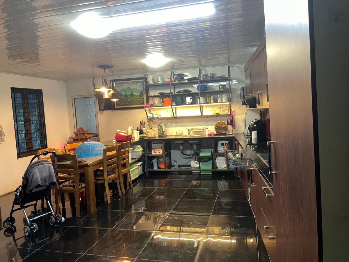 Lee Homestay Hanoi Eksteriør billede